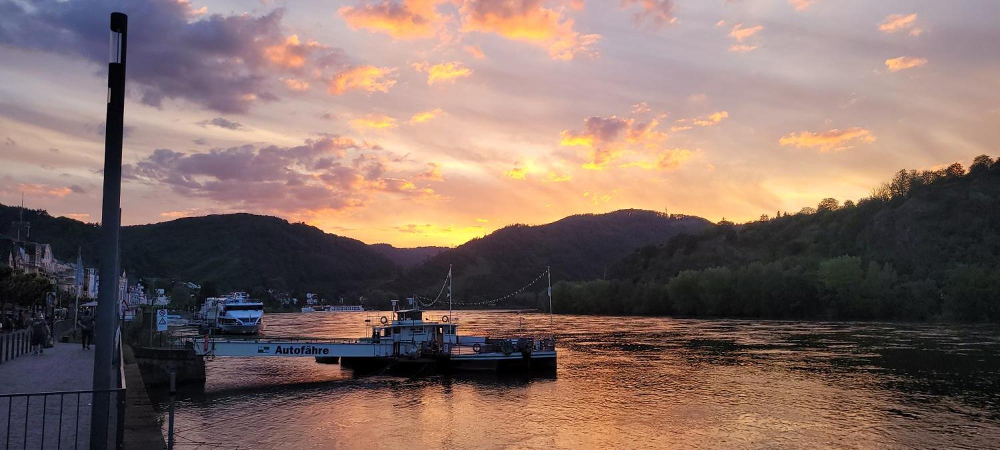 Urlaub Am Rhein, Ferienwohnung Mit Garten Boppard Exterior photo