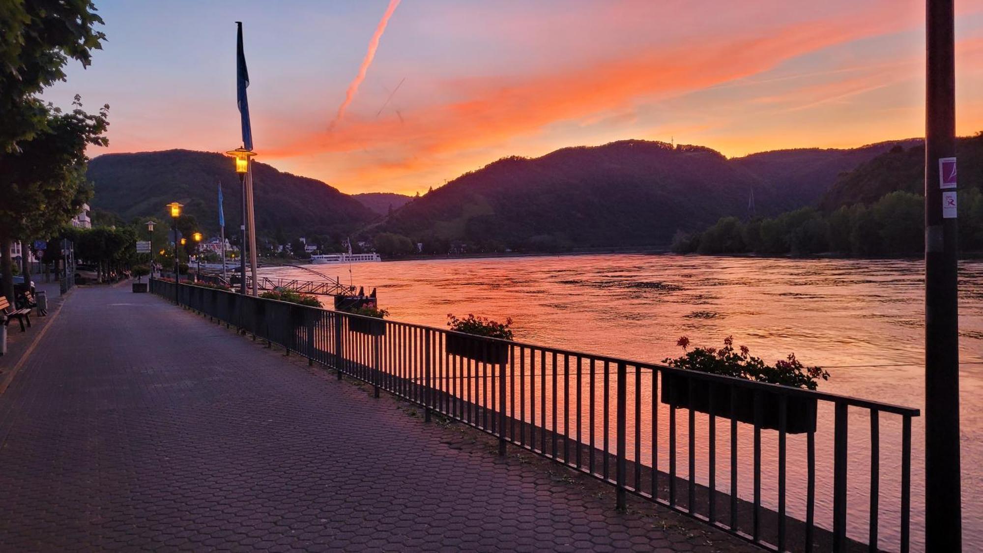 Urlaub Am Rhein, Ferienwohnung Mit Garten Boppard Exterior photo